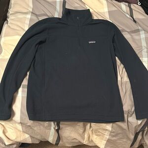 Men’s Patagonia Fleece (Medium)